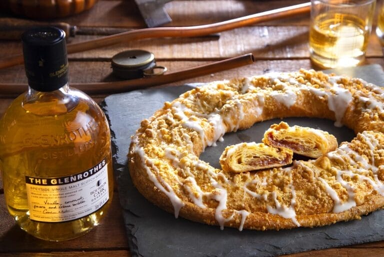 O&H Danish Bakery Whisky Kringle