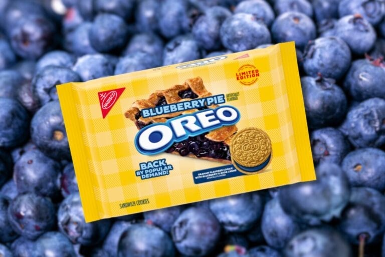 Oreo's blueberry pie flavor on background of blueberries
